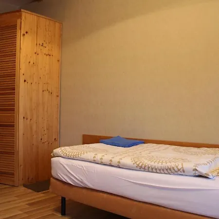 לינה וארוחת בוקר Nasz 3*